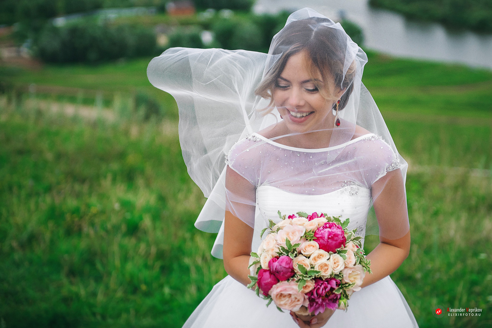 Свадебная фотосъемка в Набережных Челнах, счастливая невеста